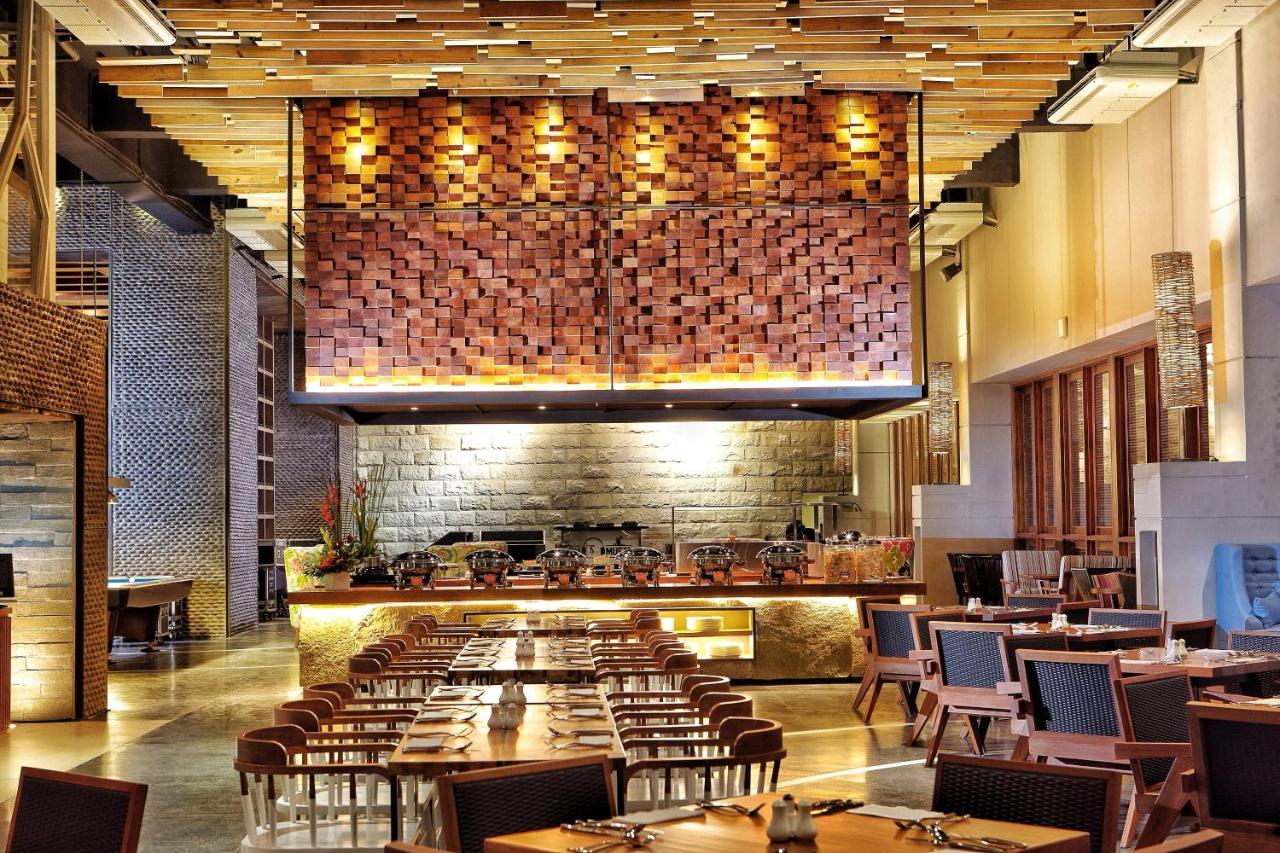 ทีเอส สวีท เซมินยัก Hotel เซมินยัค ภายนอก รูปภาพ The interior of the restaurant