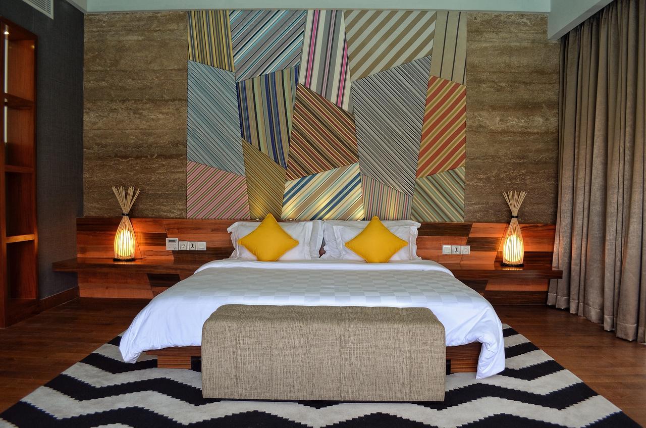 ทีเอส สวีท เซมินยัก Hotel เซมินยัค ภายนอก รูปภาพ A bedroom at the resort